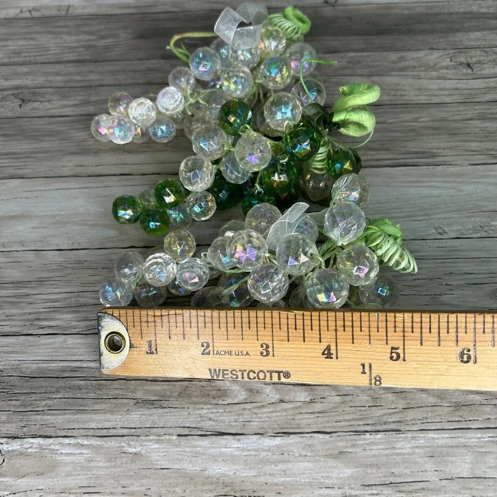 The Unbranded Brand lucite grape